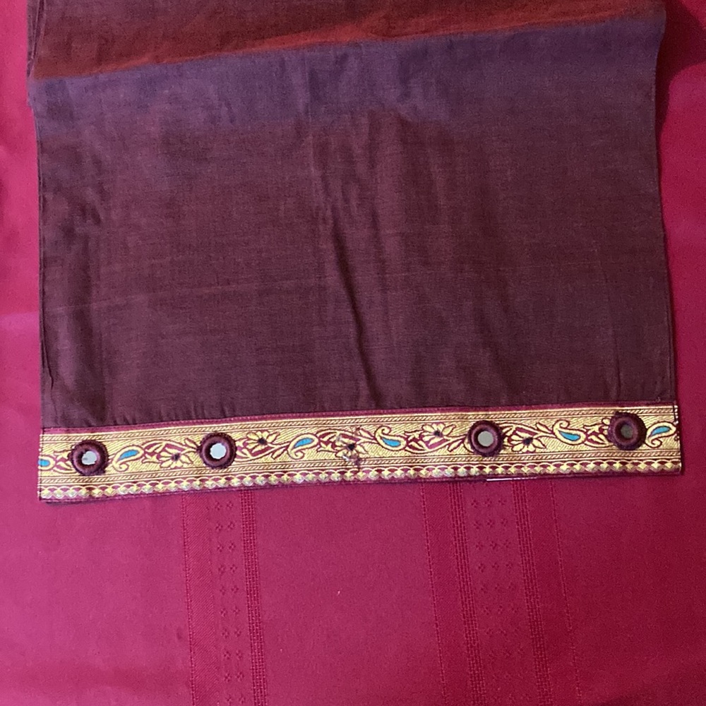 Tablewear By Marsha Blanke NWOT Table Runner Burgundy Color Made in India
